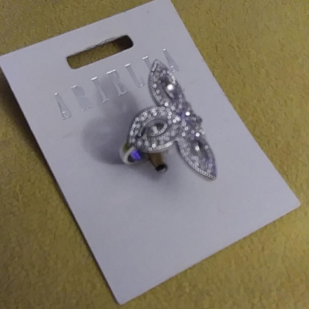 Silvertone Ring - Picture 2 of 5